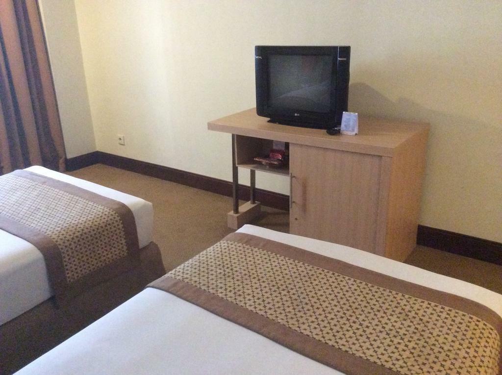 Abadi Hotel Malioboro Yogyakarta By Tritama Hospitality Екстер'єр фото